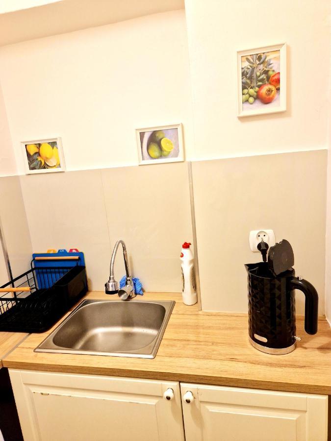 Appartamento Sara -Mikolajska - Rynek - Netflix Hydromassage Cracovia Esterno foto